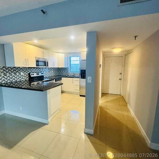 Foto del edificio - 9235 SW 8th St