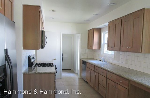 Foto del edificio - 3 br, 2 bath House - 4718 Burnet Ave.