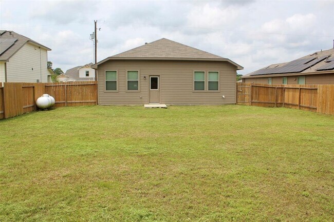Building Photo - 11053 Patriot Ct