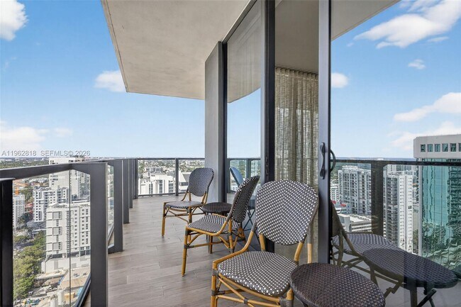 Foto del edificio - 88 SW 7th St