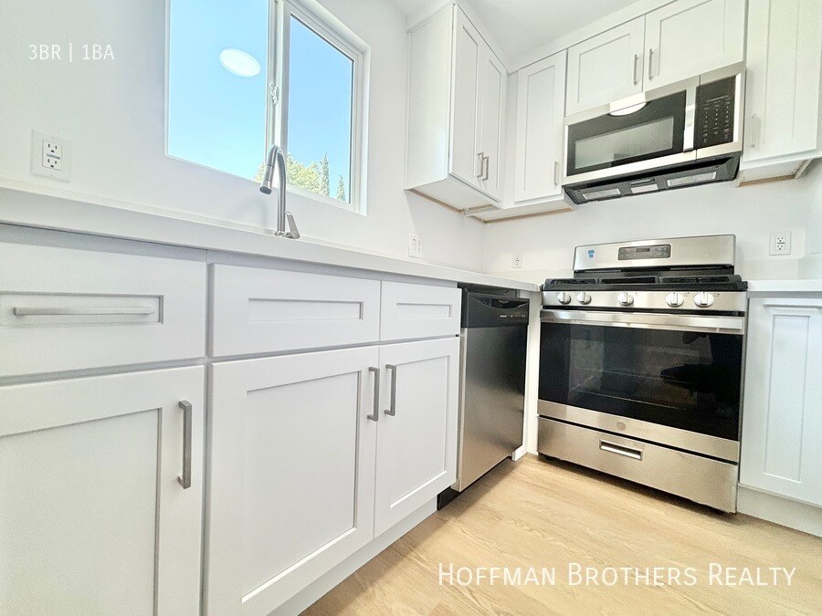 Foto principal - 327 S Ave 59