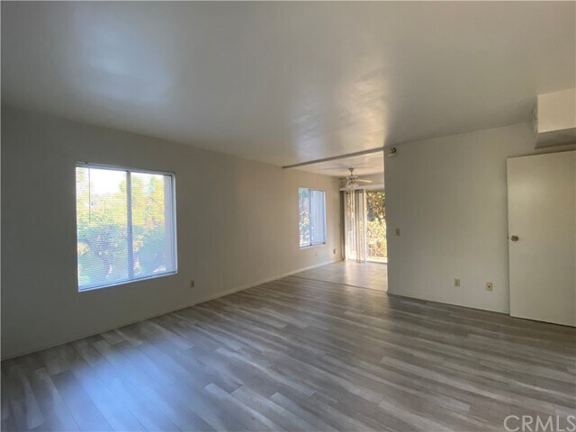 Building Photo - 815 Magnolia Ave