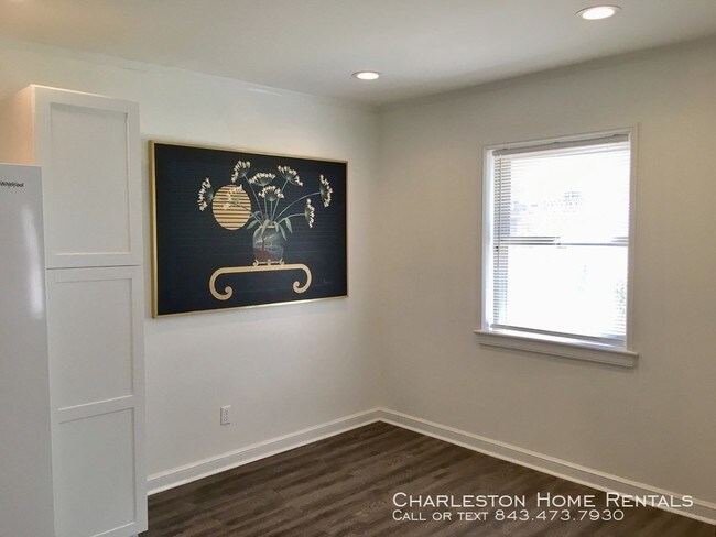 Building Photo - 5916 Arbor Rd