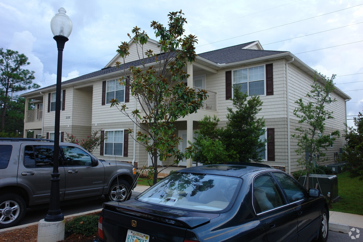 Primary Photo - 2130 Whispering Pines Blvd