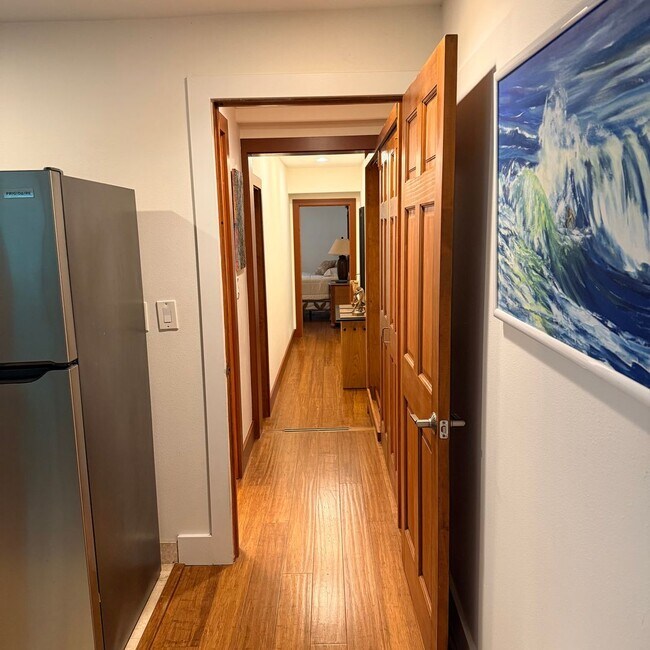 Foto del edificio - For Rent: Furnished 2-Bedroom, 1-Bath Ohana – Ha?iku