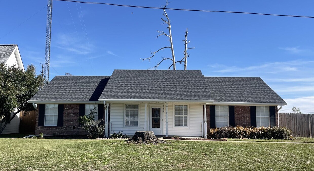 3B/2B Home Available in Westlake House Rental in Westlake, LA