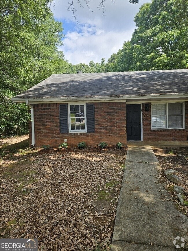 Building Photo - 225 Rock Island Ln