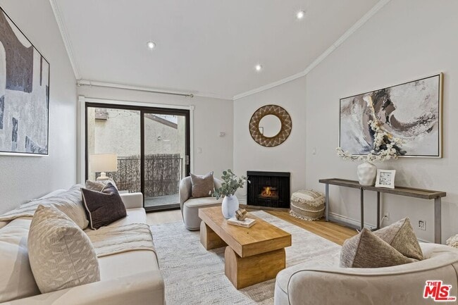 Foto del edificio - 620 W Hyde Park Blvd