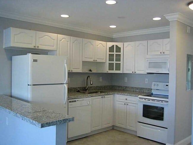 Photo - 2850 NE 32nd St Apartment