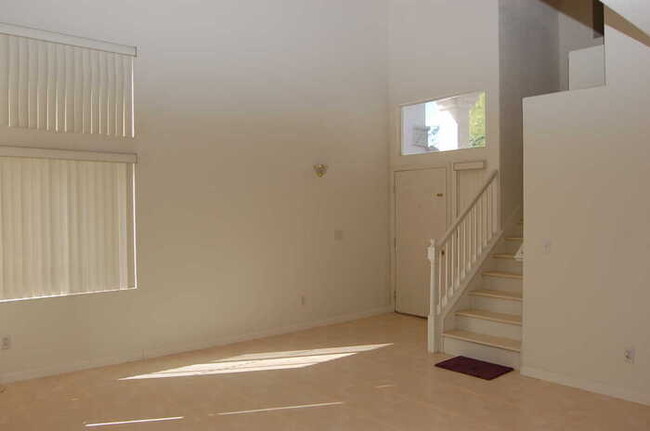 Building Photo - 8089 Cimarron Meadows Way