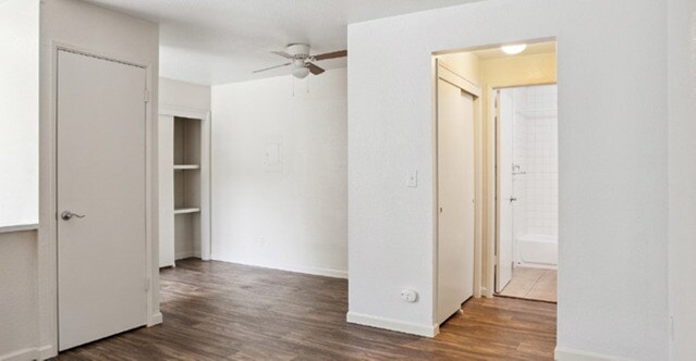 Foto del edificio - Sundance Garden Apts