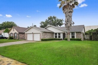 Building Photo - 2811 Broad Haven Dr