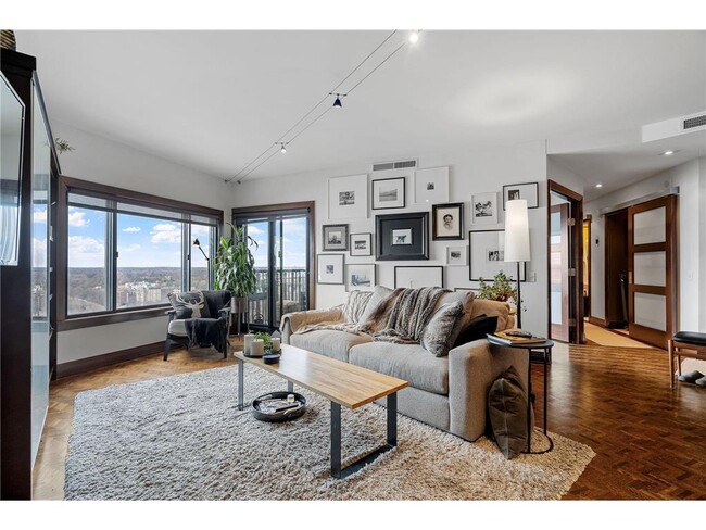 Building Photo - 2950 Dean Pkwy
