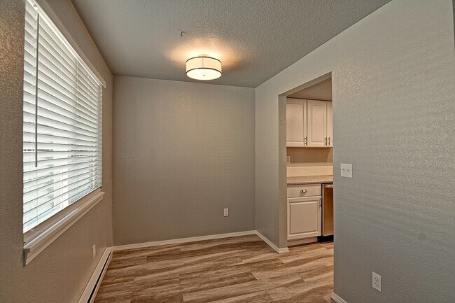 Foto del edificio - 15115 40th Ave W