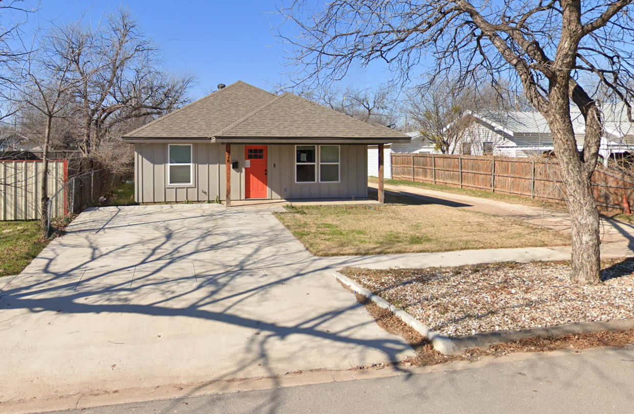 Foto principal - 926 Poplar St