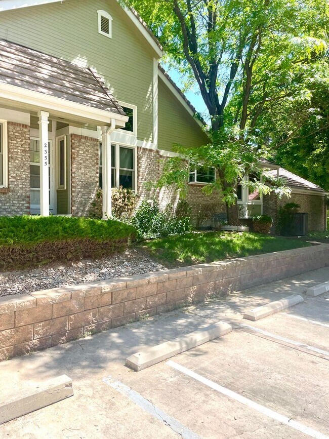 Foto del edificio - 4 br, 4 bath House - 2355 Ranch Dr.