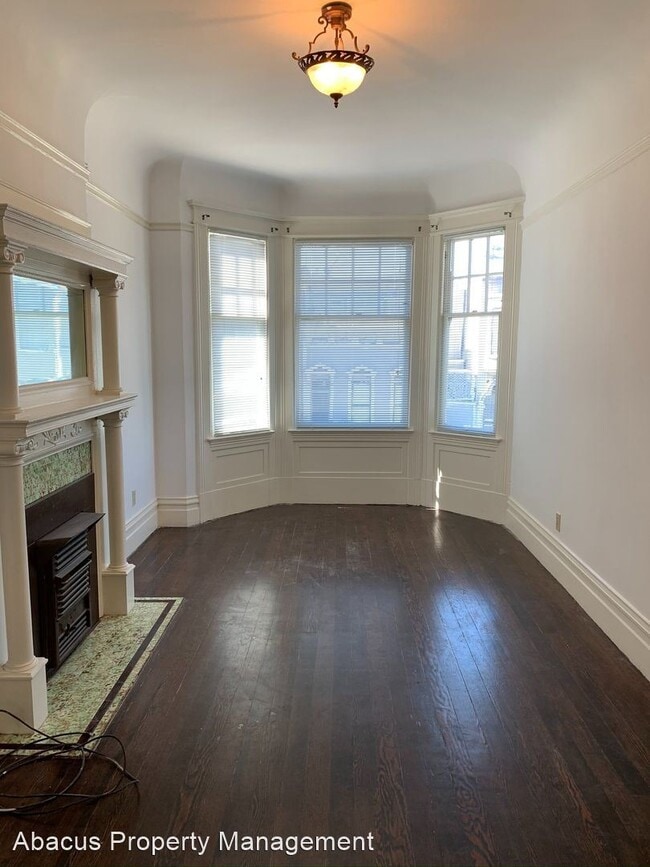 Building Photo - 2763 Bush St