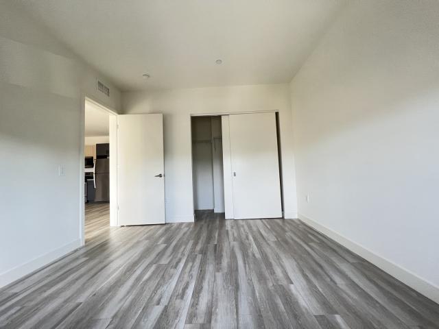 Foto del edificio - 2 bedroom in Des Plaines IL 60016