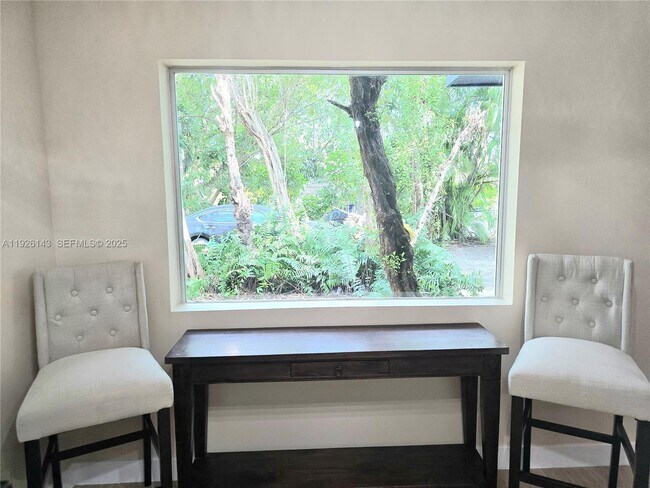 Foto del edificio - 287 NE 118th Terrace