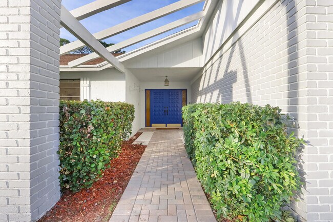 Building Photo - 12685 Timber Pine Trail