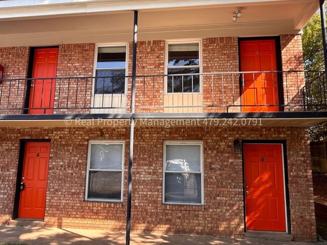 Building Photo - 2301 S V St