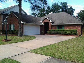 Building Photo - 13330 Clayton Hill Dr