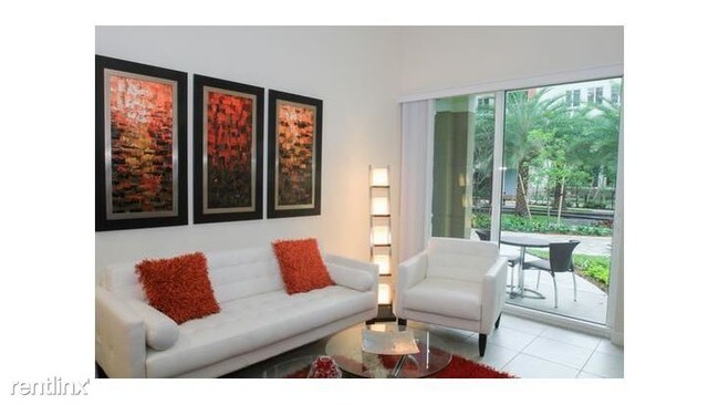 Foto del edificio - 8111 NW 53rd St
