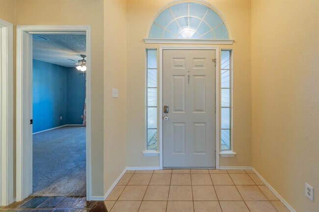 Foto del edificio - 10413 Hess Dr