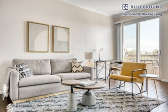 Building Photo - 467 S Arnaz Dr