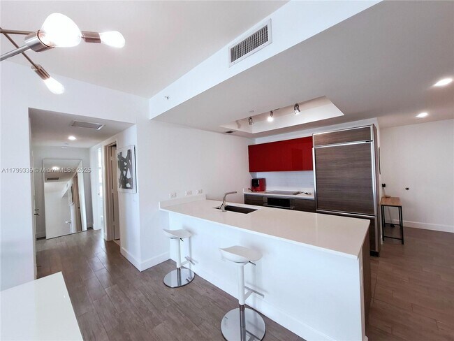 Foto del edificio - 1100S S Miami Ave