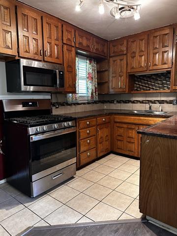 Foto del edificio - 1804 England Rd