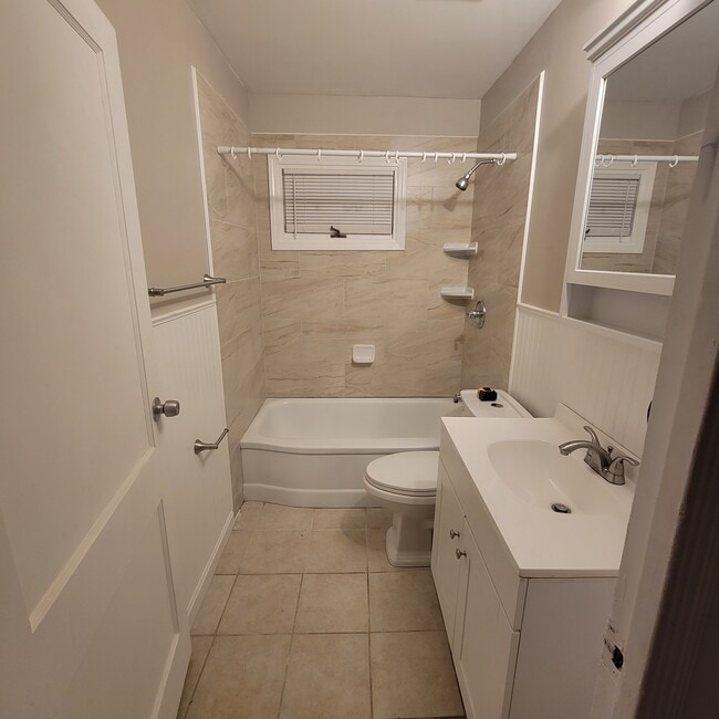 Building Photo - 257 Beacon St