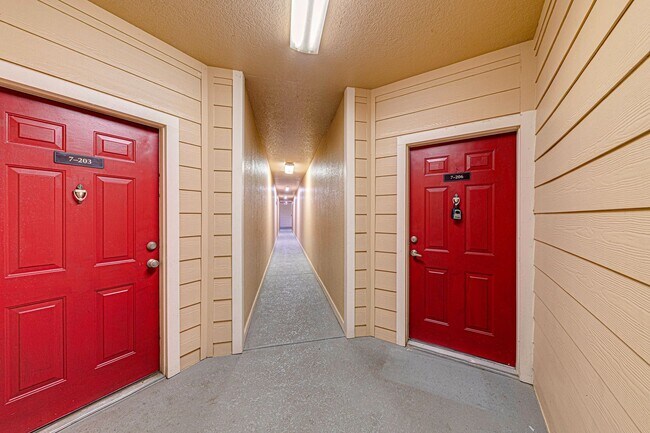 Building Photo - 1995 Erving Cir