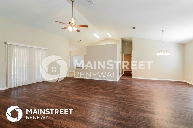 Building Photo - 33303 Lake Bend Cir