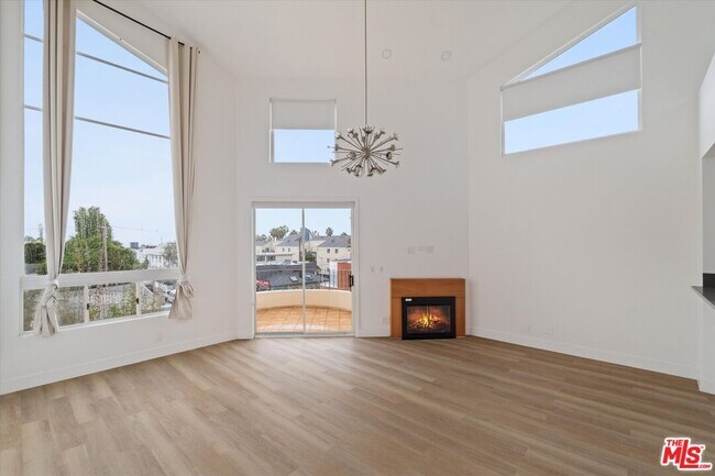 Foto del edificio - 235 Main St