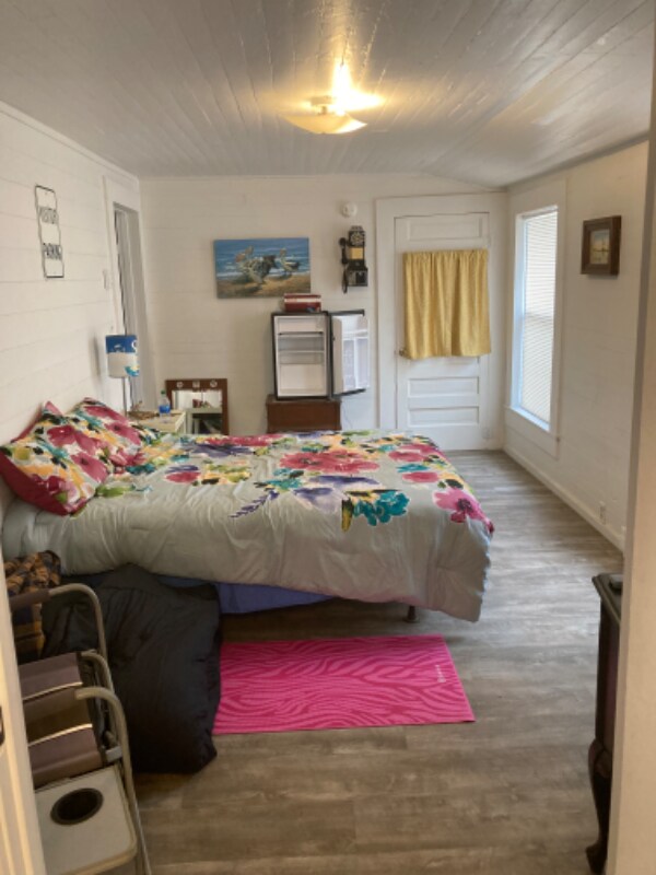 412 NW Ave C, Carrabelle, FL 32322 House for Rent in Carrabelle, FL