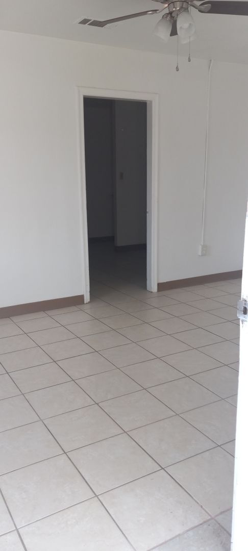 Photo - 1409 Melvin St House