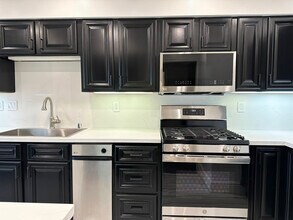 Building Photo - 10636 Wilshire - Luxury Doorman Building