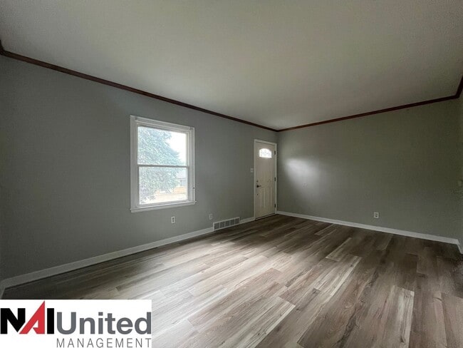 Building Photo - Three bedroom, two bathroom home for rent