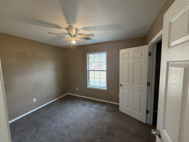 Foto del edificio - 730 W 14th St