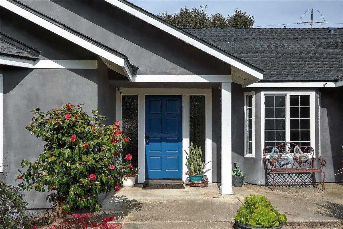 Primary Photo - 3253 Courtney Dr