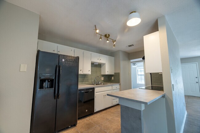 Foto del edificio - 1424 W Torrey St