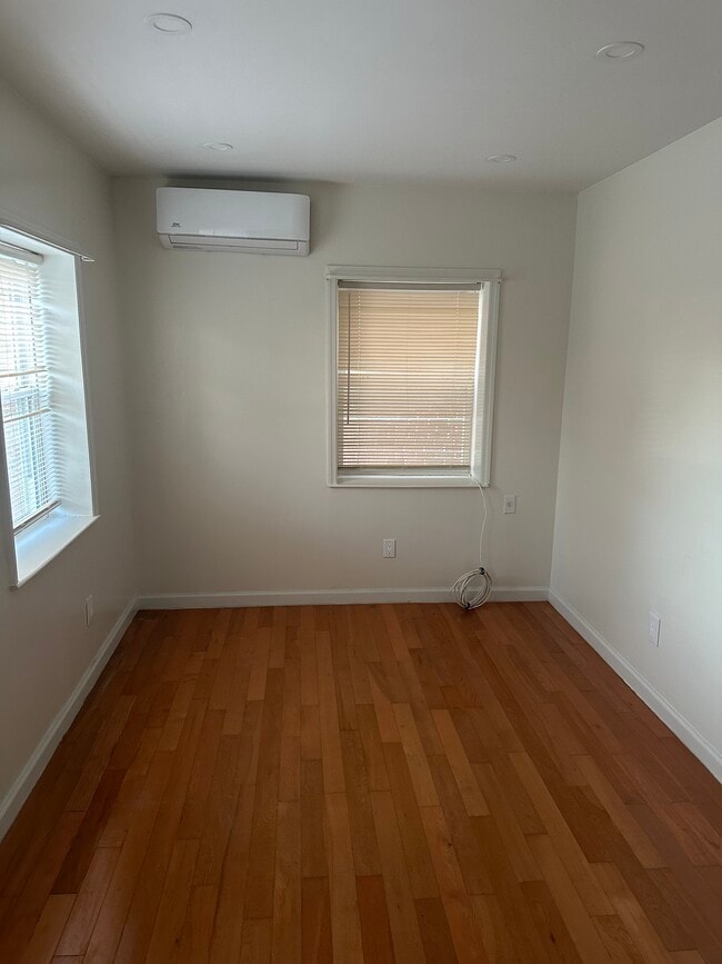 Building Photo - 2806 Snyder Ave