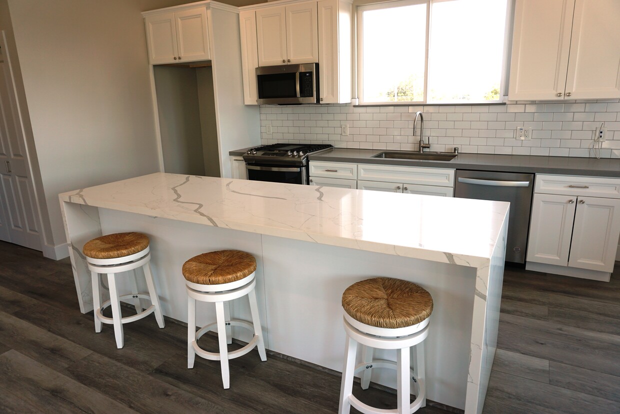 Foto principal - 3468 Clairemont Mesa Blvd