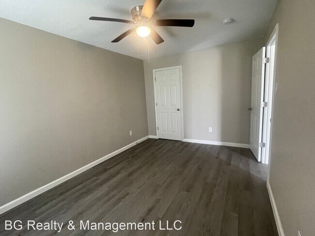 Foto del edificio - 1 br, 1 bath House - 909 Mulberry Street 8