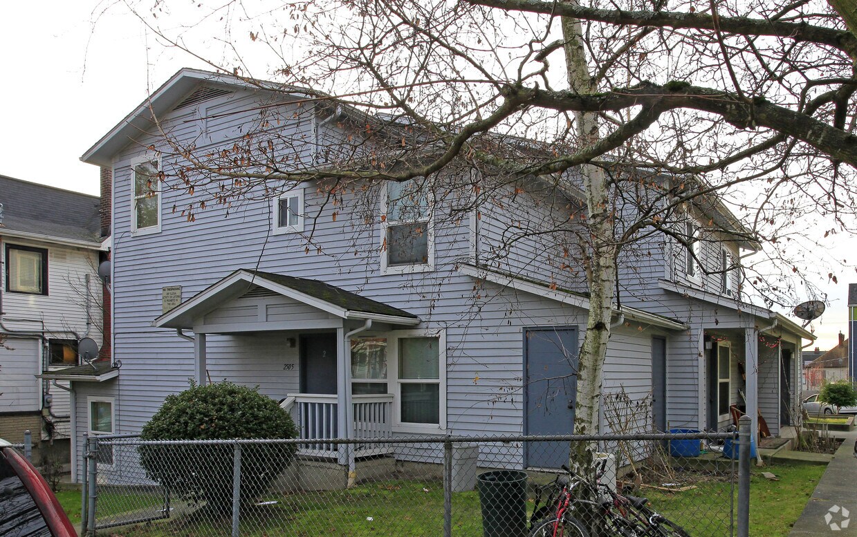 Foto principal - 2505 E Yesler Way