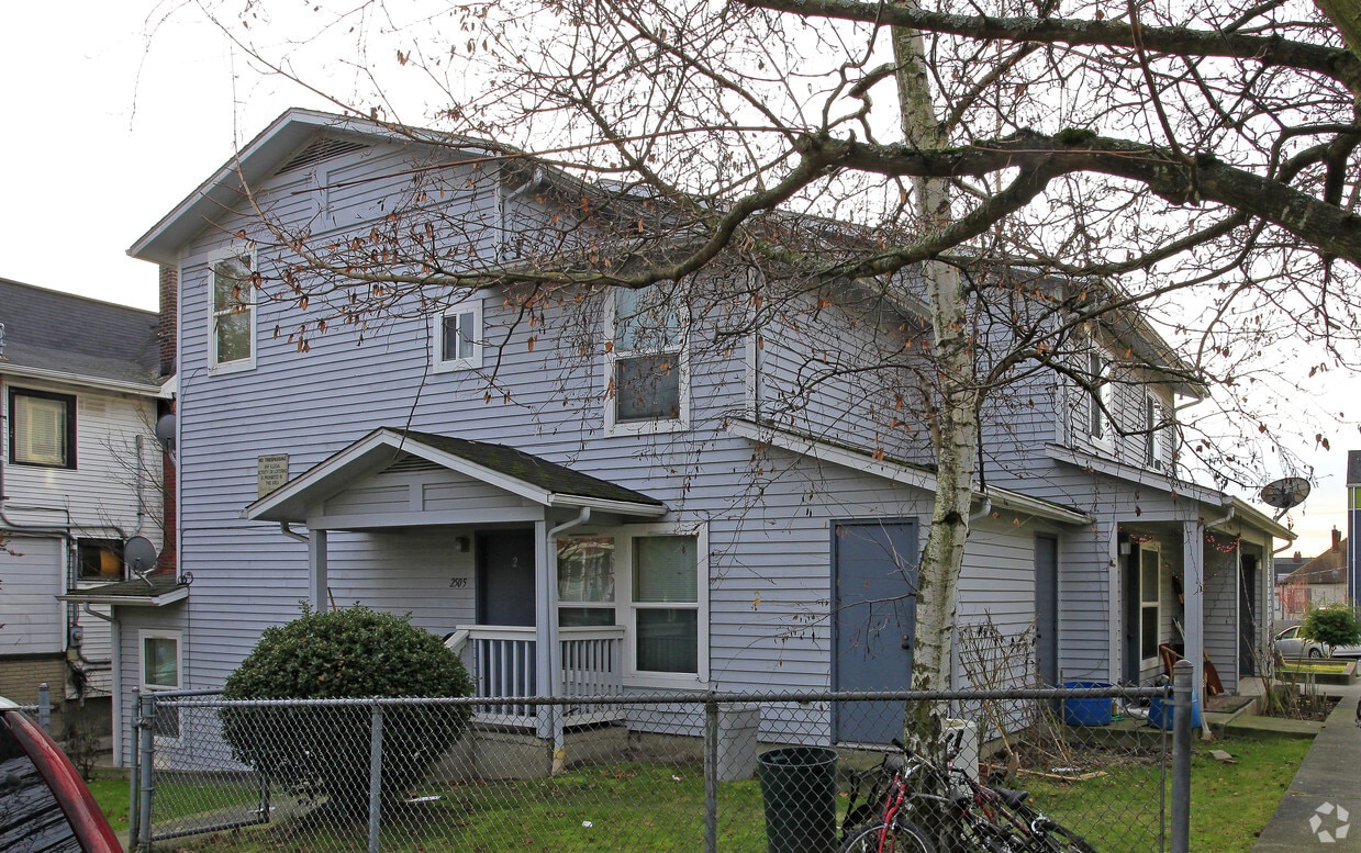 Primary Photo - 2505 E Yesler Way