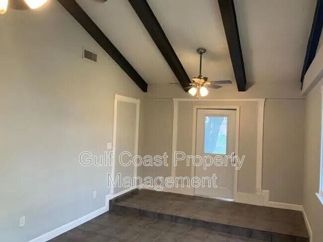 Foto del edificio - 811 42nd St