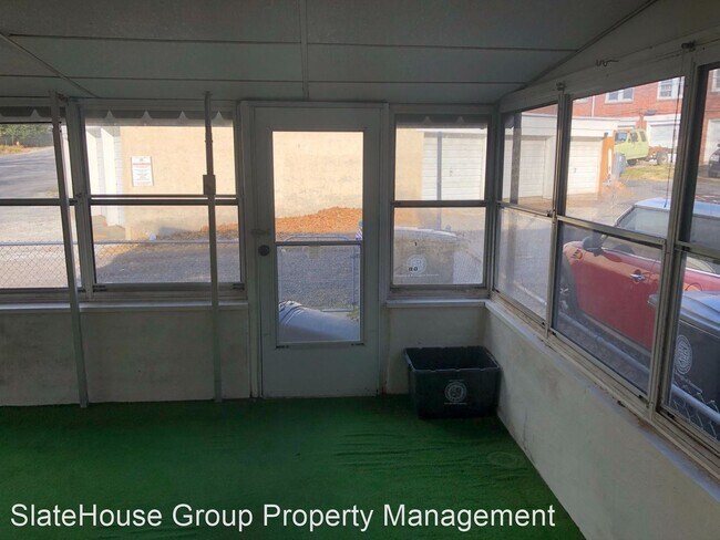 Building Photo - 3 br, 1 bath House - 803 Spruce St