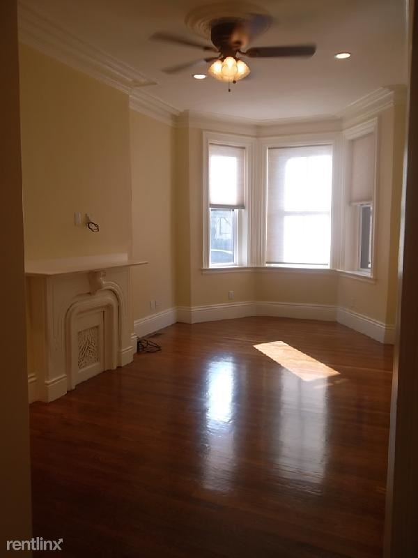 Building Photo - 5 Wigglesworth St